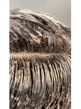 「ラグジュアリーな癒しの空間で、髪と心に寄り添う他とは違う特別なひとときを。」