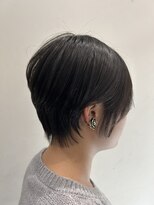 アース 天満橋店(HAIR & MAKE EARTH) 20代30代40代前下がりストレート小顔補正立体カット