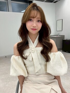 ユーフォリア 新宿通り(Euphoria) ★くびレイヤーロングエモージュイメチェンフルバングカット