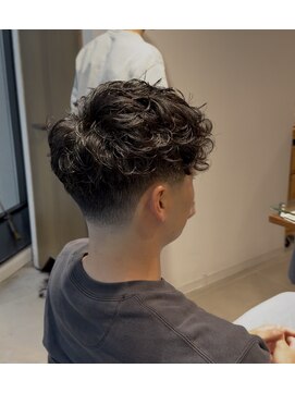 グルーマーズトウキョウ 渋谷店(GROOMER/S TOKYO) スペインカール ラルフカール メンズパーマ 外国人風パーマ