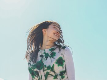 ピコラマノ(pico la mano)の写真/洗練されたカット技術で、伸ばし途中でも印象を変えられる♪髪質を活かしてまとまりのある仕上がりに★