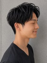 トゥルートラスト オムオム 甲府和戸(True Trust HOMME HOMME)&nbsp;メンズ 刈上げ アップバング センターパート ビジネス◎