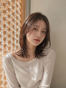 オアシスアヴェダ ザ・ペニンシュラ東京(OASIS AVEDA) くびレイヤー・ベージュ・小顔似合わせカット銀座20代30代