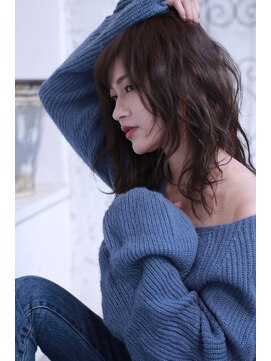 アドール(ADOR) 大人セミロング