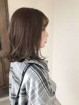 フランジェッタヘアー(Frangetta hair) 抜け感ロブ