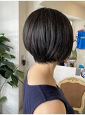 大人女子前下がり黒髪丸みショートボブ30代40代梅ヶ丘美容室