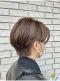 20代30代大人かっこいいハイライト×ショートグレージュ
