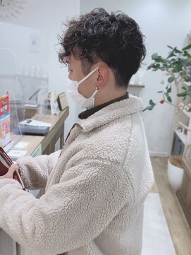 モリオフロムロンドン 松戸店(Morio from London) 【松戸 岩口】ツイスパーマ黒髪ツーブロマッシュショート