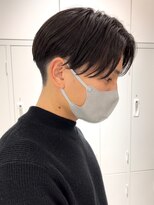 リップス 栄(LIPPS)&nbsp;前下がりセンターパートニュアンスカールストカールくせ毛