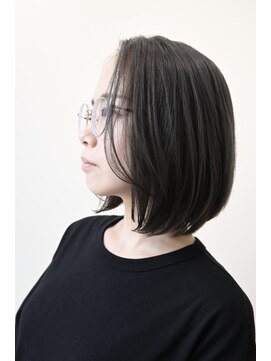 エス(es.) 透け感グレージュ