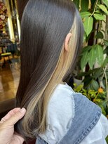 アン(Hair make un)&nbsp;インナーカラー【ハイライトカラー/ダブルカラー/ブリーチ/韓国