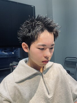 イリヘアー(ili hair) スパイキーショート