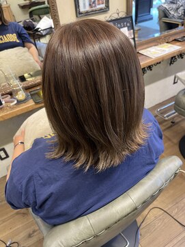 ベレッタ 枚方店(veretta.) 自然グラデーションcolor 山本綾香/外ハネボブ/ミディアムボブ