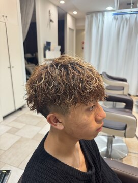 アッシュ 久が原店(Ash) 波巻きパーマ ブリーチ履歴