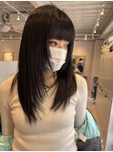 暗髪　レイヤー　顔周り　ウルフレイヤーミディアムストレート