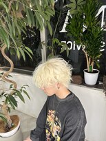 イエナ 渋谷(IENA)&nbsp;ハイトーン ホワイトブロンド マッシュ マッシュウルフ