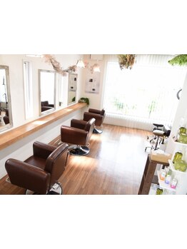 【9:00～22：00まで営業】お仕事帰りにも通いやすい◎早朝のヘアセットなど、時間外も受付しております。