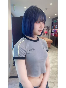 アマンドール(Aman D'or) お肌がトーンアップするネイビーブルー♪