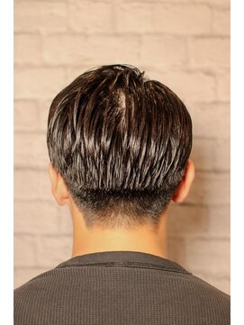 銀座マツナガ 新宿野村ビル店 ツーブロ、ジェルできっちりスタイル