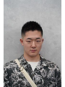 クロムトウキョウ ザ バーバー ネオン 新宿店(CHROM TOKYO the Barber ne/on) フェザーアップ