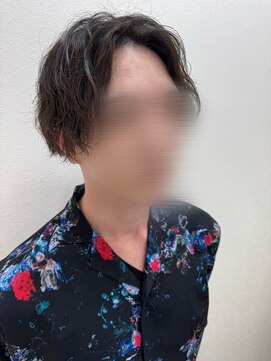 アールモンドヘア新世界 #センターパートスパイラルパーマ