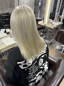 モアナ バイ ヘッドライト 新越谷店(Moana by HEADLIGHT) ホワイトミルクティー