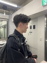 クロムトウキョウ ザ バーバー ネオン 新宿店(CHROM TOKYO the Barber ne/on) フェザーショート