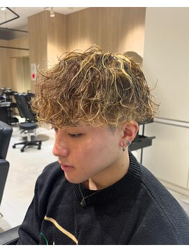 レボ 片町店(Revo) ブラウンメッシュ×波巻きスパイラル