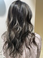 リアン(Lien)&nbsp;Lien☆カーキカラー×カーキグレージュ×バレイヤージュ