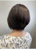 丸み束感ショートボブ