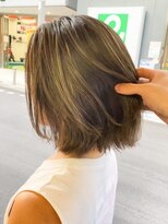 ノラ ウメダ(NORA UMEDA)&nbsp;【NORA UMEDA 高木】外国人風のコントラストサーフハイライト