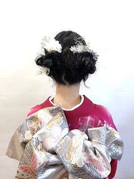 アトリエマイ 西新井東口店(MAI) 2024成人式/卒業式/ツインテール/おだんご/銀箔