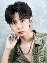 アーリー(Ali'i)&nbsp;カルマパーマセンターパートツーブロックマッシュウルフ