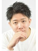 ソフトツイスト七三アップバング刈り上げショート