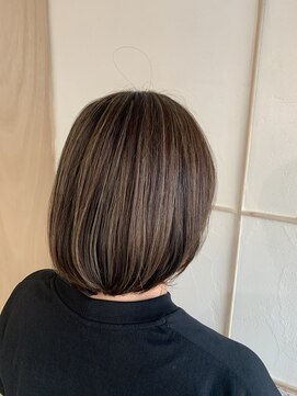 ユウジオザワ(YUJI OZAWA) まばらな白髪に対しての白髪ぼかし