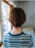 ふんわりショートヘア20代/30代/40代/50代/庭瀬