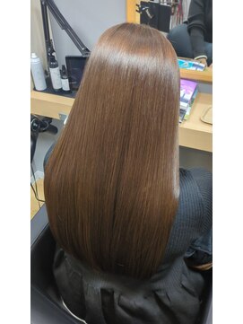 スリーク バイ ロイ 円町本店(sleek by roy) 滑らかな艶!髪質改善トリートメント