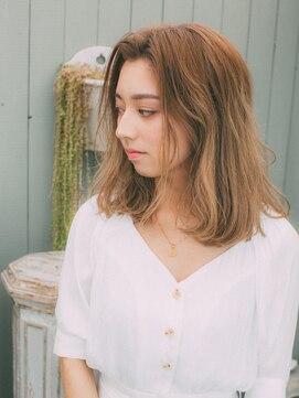 ヘアアンドリラクゼーション シャッセ(Hair&Relaxation SASE) ミディアムウェーブ