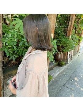 ミント(mint) オリーブグレージュで透明感カラー!