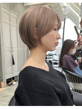 ロンド 表参道店(Lond) 大人の女性から始めるハイトーンショート