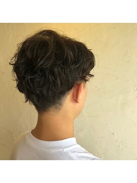 アイフラット 稲沢(I-FLAT) 刈り上げツイストパーマ