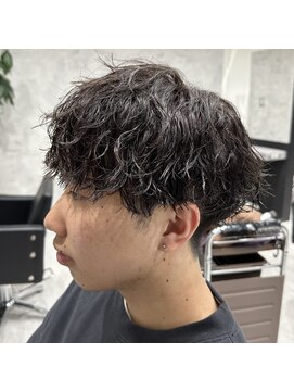 シャイン 大宮(SHINE) メンズカット/パーマ/ヘッドスパ/ブリーチ/眉毛/韓国/大宮/Men's