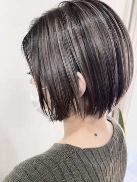 ヴィフ 大船(VIF) バレイヤージュ/ハイライト/ダブルカラー/ケアブリーチ/ボブ