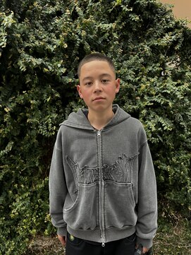 ローグ(Logue) スキンフェード/バーバー/バズカット/ボウズフェード