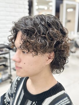 テクト バイアッシュ 吉祥寺店(Tect by Ash) センターパート強めスパイラルパーマウルフサーフカール波巻き