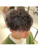 波打ちパーマ 波巻きツイストスパイラル ミディアムゆるめパーマ