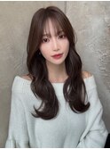 小顔似合わせカットフェミニンロングレイヤーラテカラー