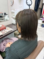 タイト外ハネ