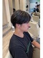 フィーカ(Fika) ハイライト×センターパートは王道でかっこいい!