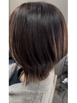 アリカ(arika) レイヤーで作るくびれボブ◎